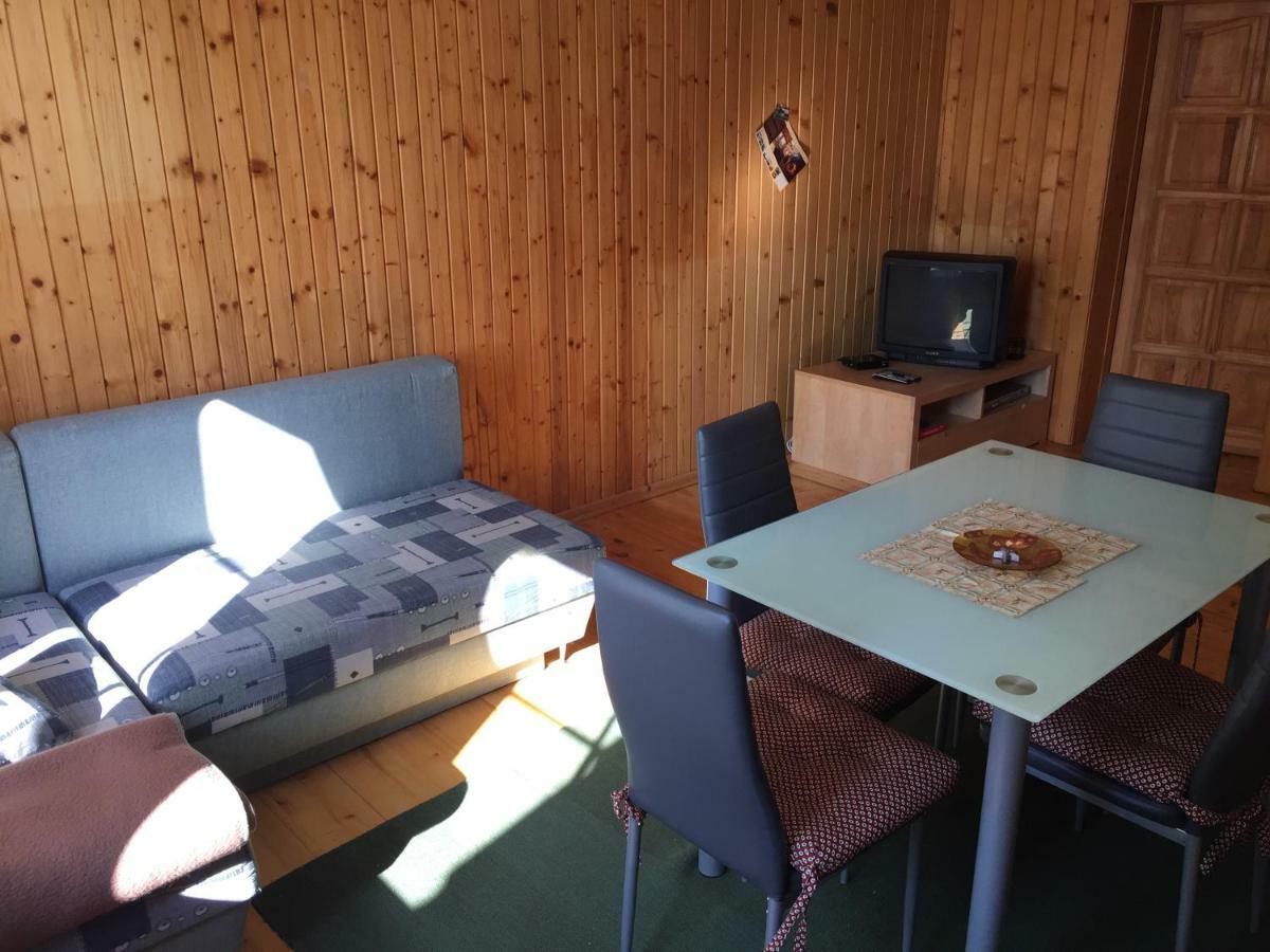 Apartments Huty Екстериор снимка