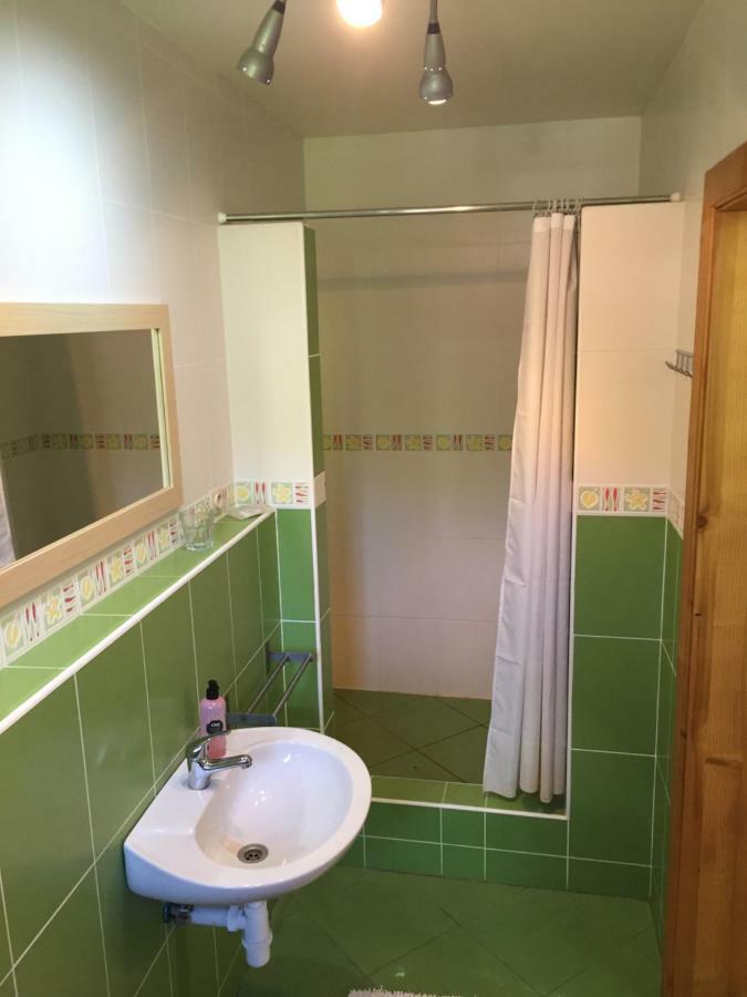 Apartments Huty Екстериор снимка