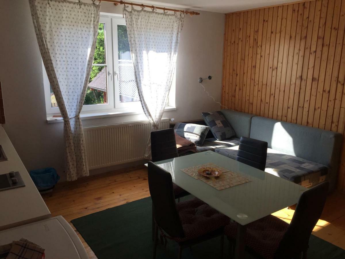 Apartments Huty Екстериор снимка